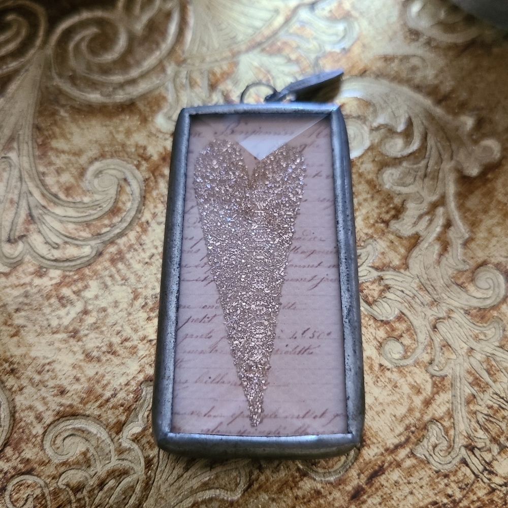 Jewel Kade Pendant Sparkly Pink Heart Motif/ "Life Is Beautiful" On Reverse Side